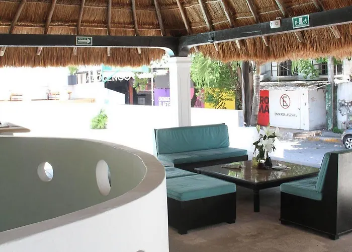Hotel Tropical Casablanca Party Riviera Maya