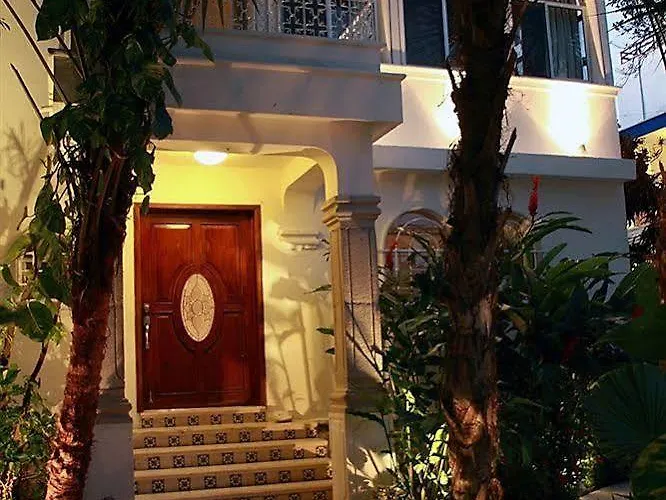 Tropical Casablanca Party Hotel